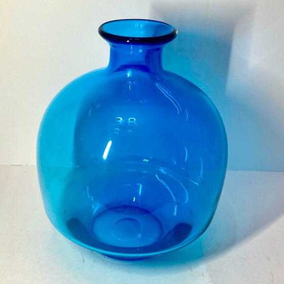 Vintage Accents Vintage Mid Century Blue Glass Round Vase Poshmark
